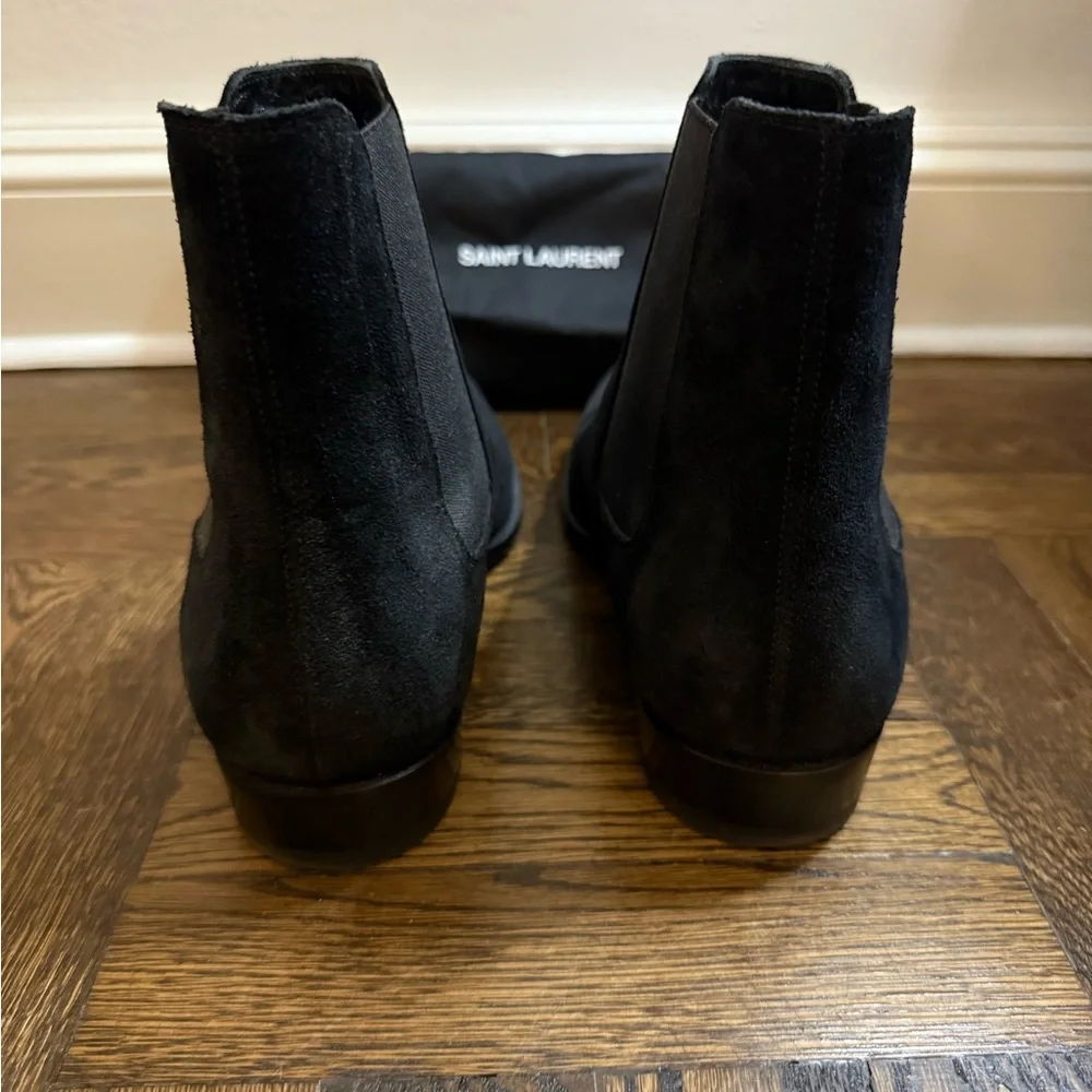 Saint Laurent Black Chelsea Boots - Picture 5 of 5